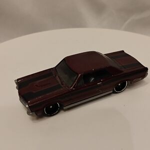 HOT WHEELS C2651 '65 PONTIAC GTO BROWN 1:64 DIECAST 3" CAR WITH BLACK STRIPES